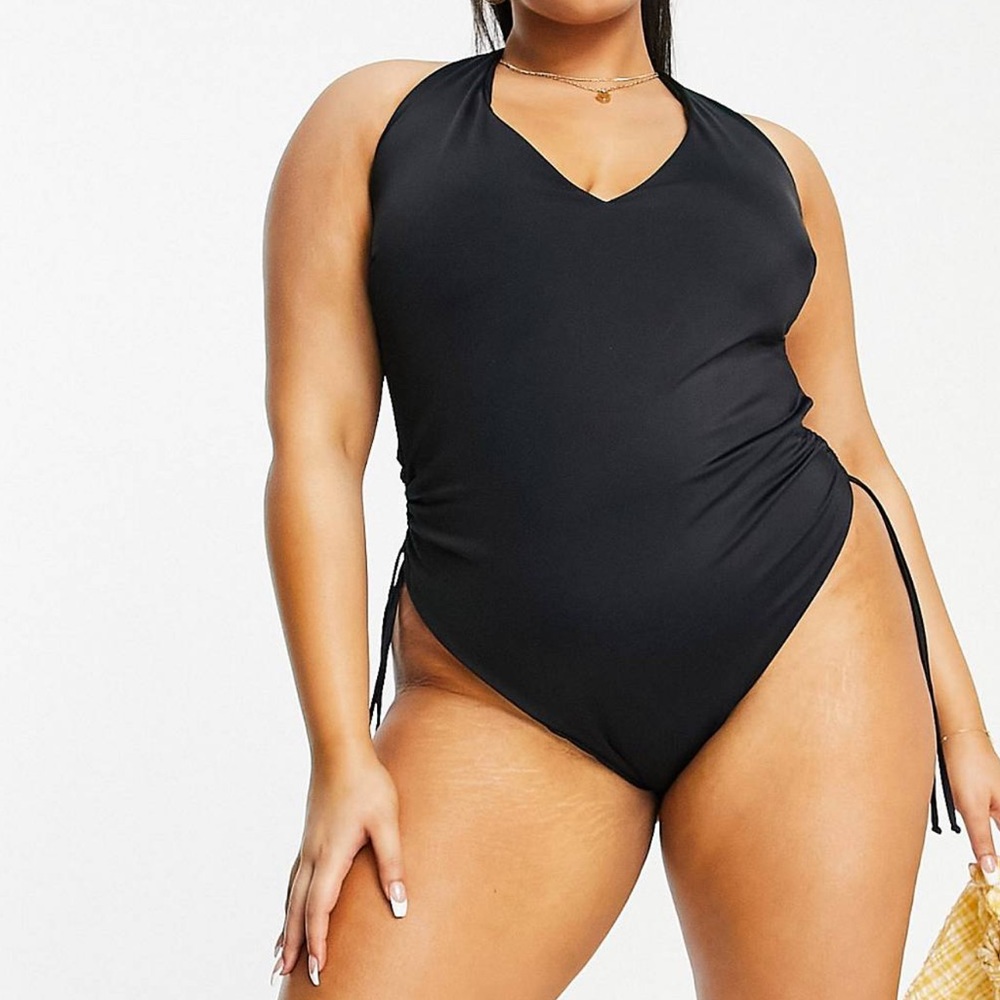 🌴 Halter Suit with Adjustable Leg 🌴